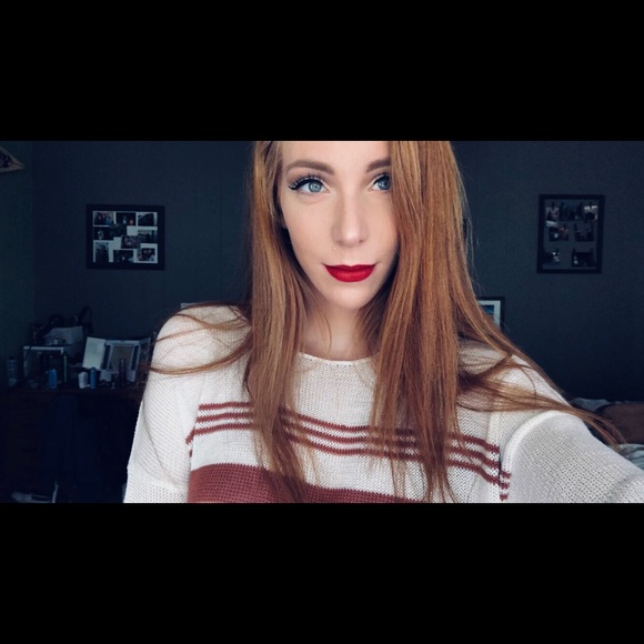 Meet your Posher, Katelyn - Picture 1 of 8